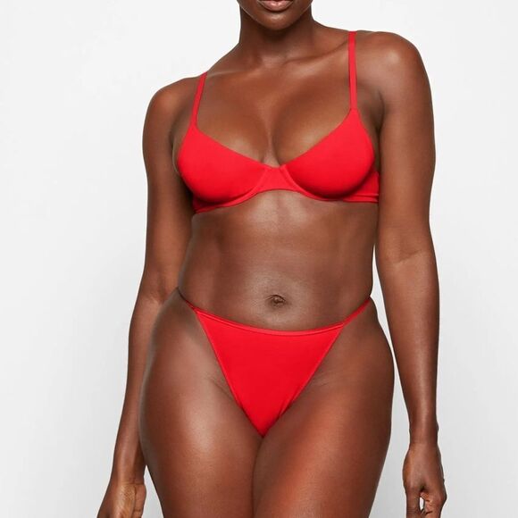 SKIMS Ruby Red T Shirt Bra Sz 44C NWT - Picture 2 of 14